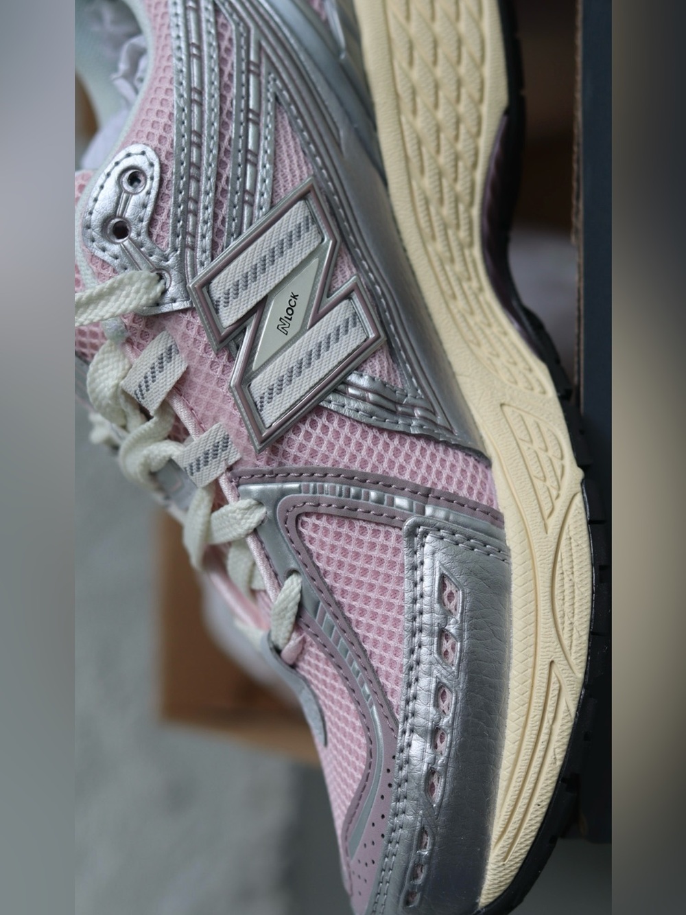 NEW BALANCE 1906 R - Picture 12 of 16